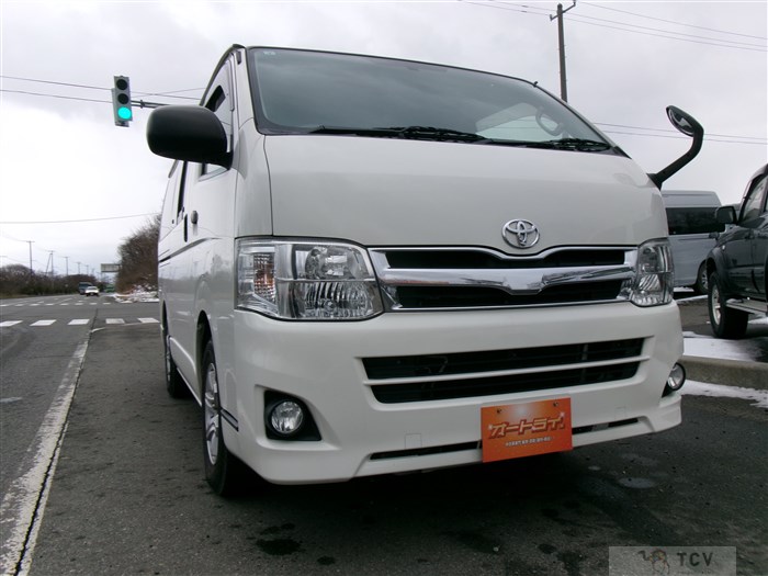 2013 Toyota Hiace Van
