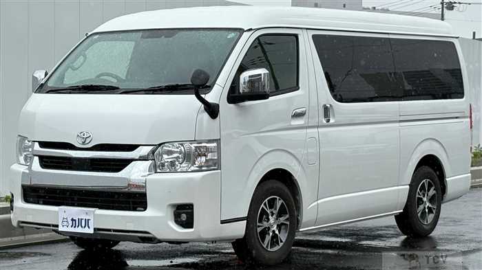 2024 Toyota Hiace Wagon