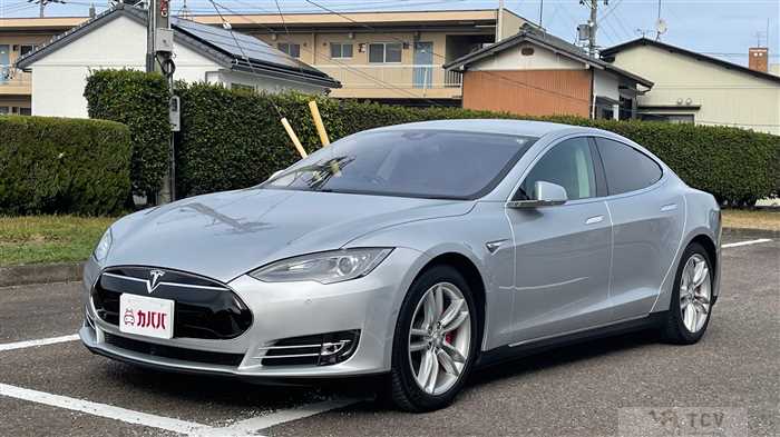 2015 Tesla Motors Others