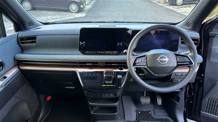 Nissan Nissan Others G 2023 — миниатюра 6