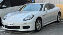 2016 Porsche Panamera