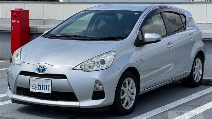 2013 Toyota AQUA