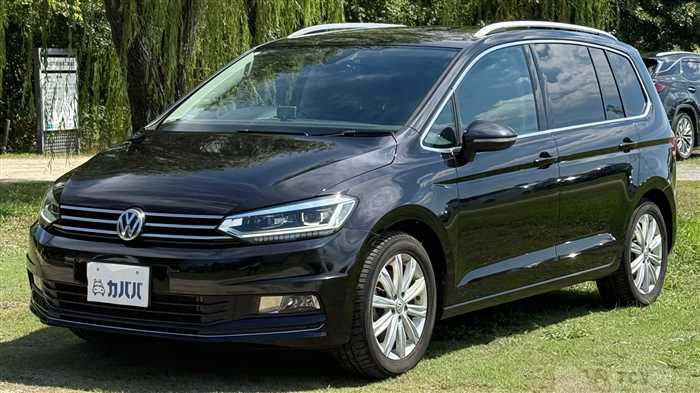2017 Volkswagen Golf Touran