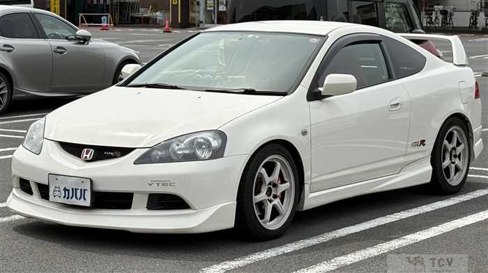 2004 Honda Integra