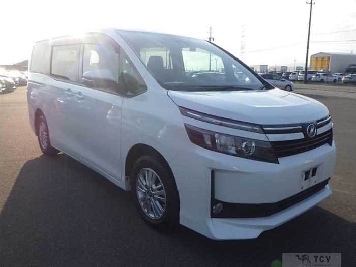 2017 Toyota Voxy