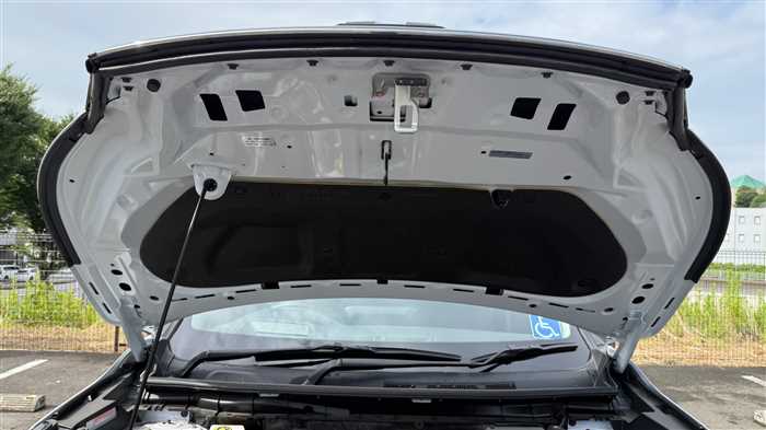 Mitsubishi OUTLANDER PHEV 2023 — фото 11 купить в Москве