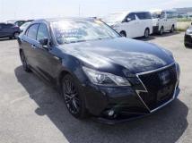 2015 Toyota Crown Hybrid