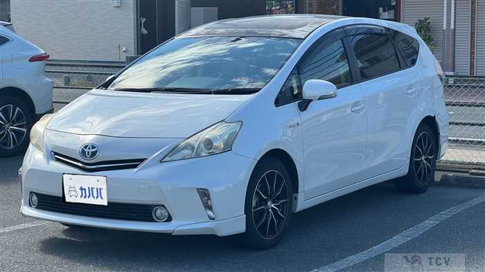 2013 Toyota PRIUS α