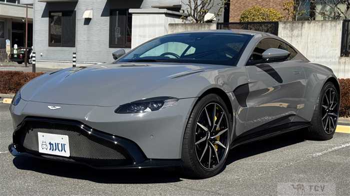 2021 Aston Martin Aston Martin Others