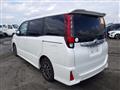 2015 Toyota Noah