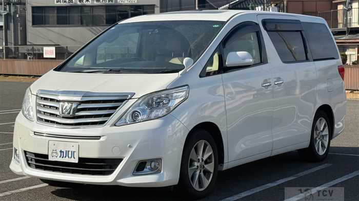 2013 Toyota Alphard