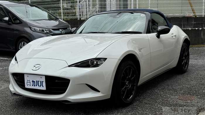 2023 Mazda Roadster