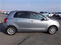 2006 Toyota Vitz