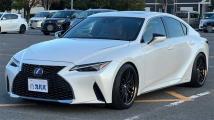 2020 Lexus IS