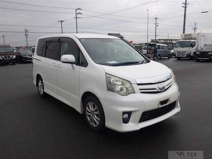2011 Toyota Noah
