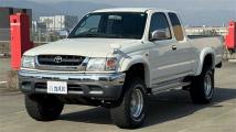 2003 Toyota Hilux