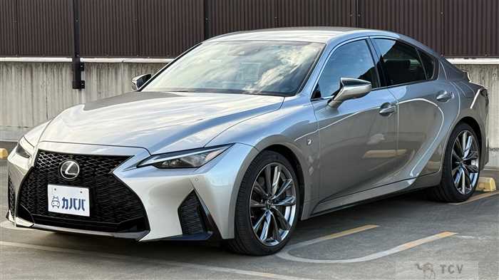 2021 Lexus IS
