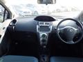 2006 Toyota Vitz