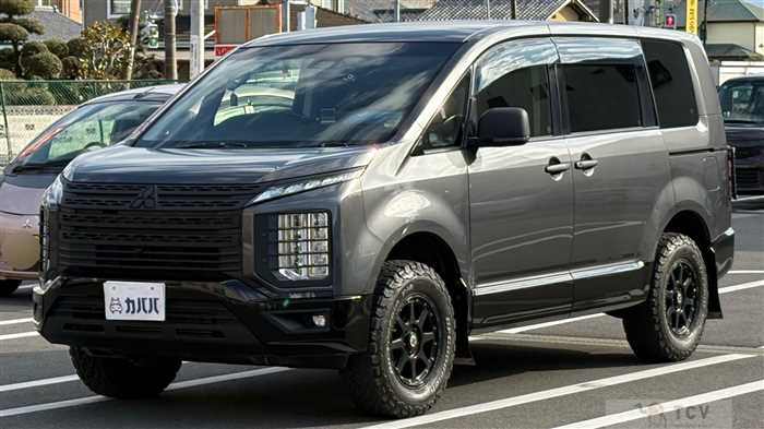 2019 Mitsubishi Delica D5