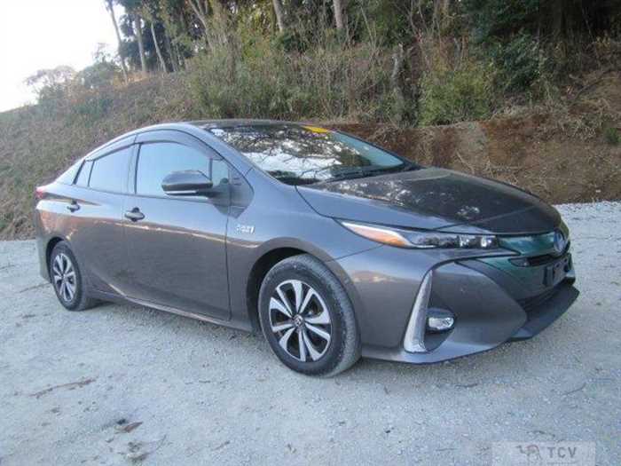 2019 Toyota Prius PHV