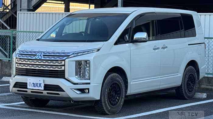 2021 Mitsubishi Delica D5