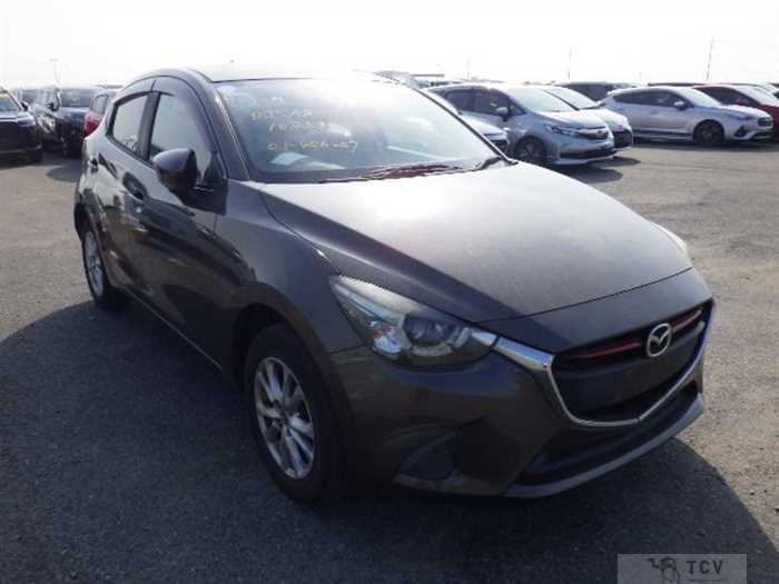 2016 Mazda Demio