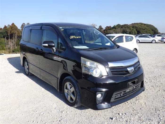 2011 Toyota Noah