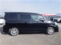 2011 Toyota Noah