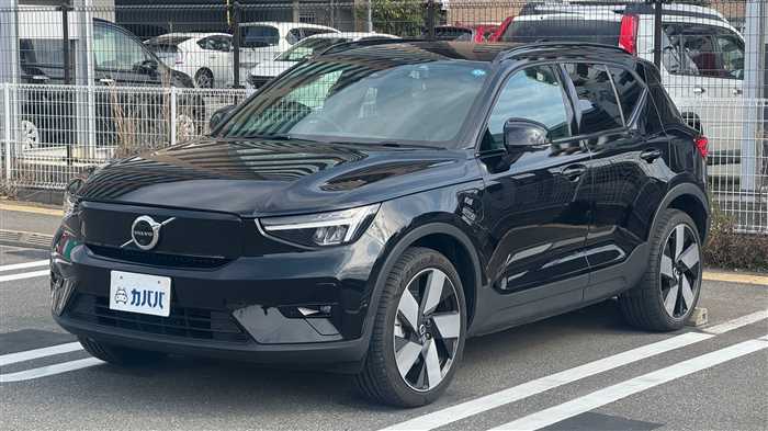 Volvo XC40 2023 — фото 2 купить в Москве