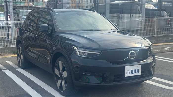 Volvo XC40 2023 — фото 11 купить в Москве