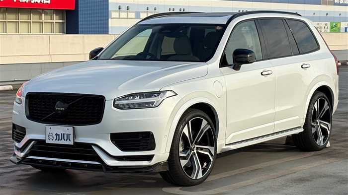 Volvo XC90 2024 — фото 2 купить в Москве