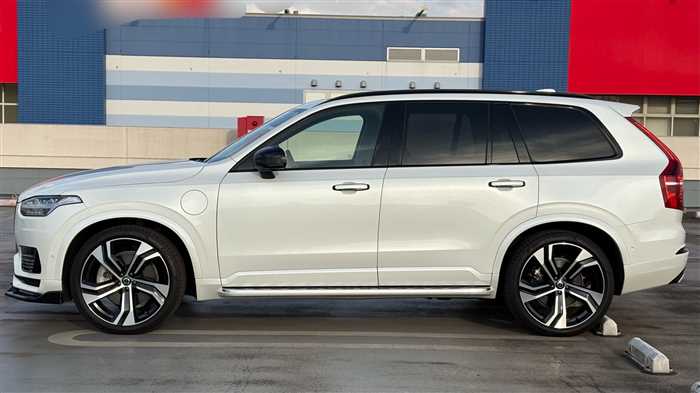 Volvo XC90 2024 — фото 4 купить в Москве