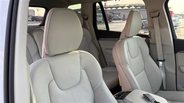 Volvo XC90 2024 — фото 7 купить в Москве