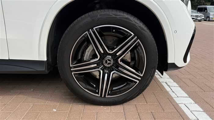 Mercedes-Benz GLC-Class 2024 — фото 8 купить в Москве