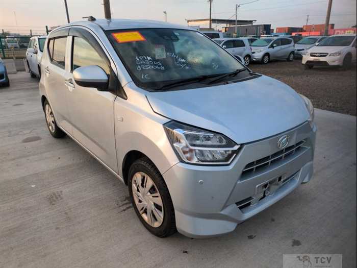 2021 Daihatsu Mira Es