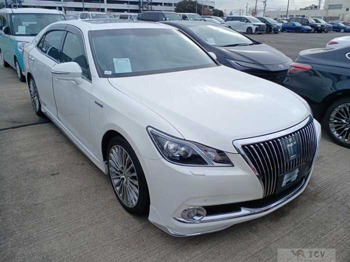 2013 Toyota Crown Majesta