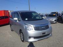 2013 Toyota Noah