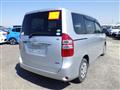2013 Toyota Noah