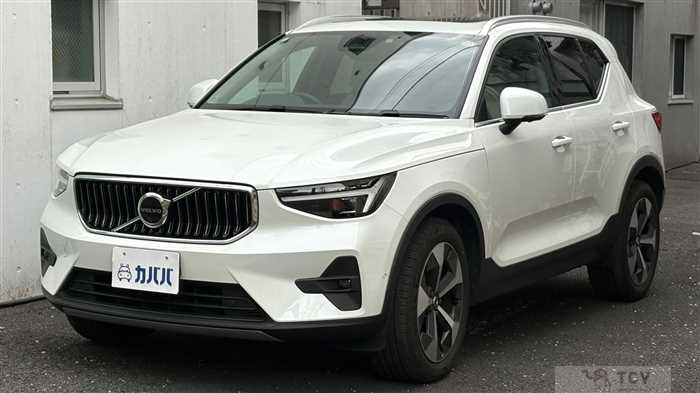 2023 Volvo XC40