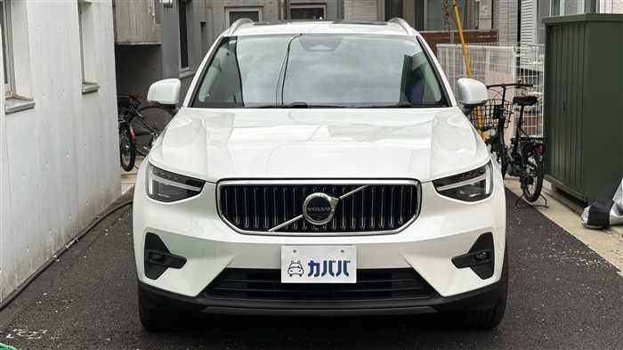 Volvo XC40 2023 — фото 3 купить в Москве