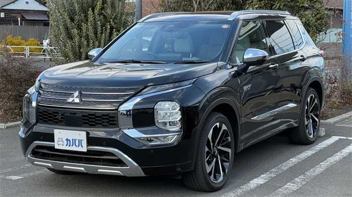 Mitsubishi OUTLANDER PHEV 2023 — фото 2 купить в Москве