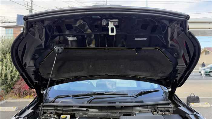 Mitsubishi OUTLANDER PHEV 2023 — фото 11 купить в Москве