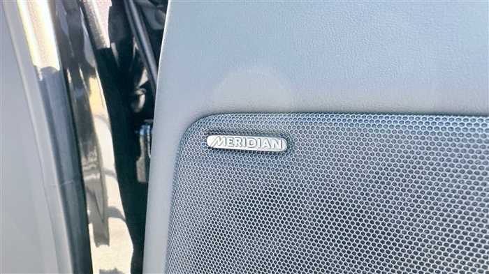 Land Rover Range Rover SE D300 2024 — миниатюра 9