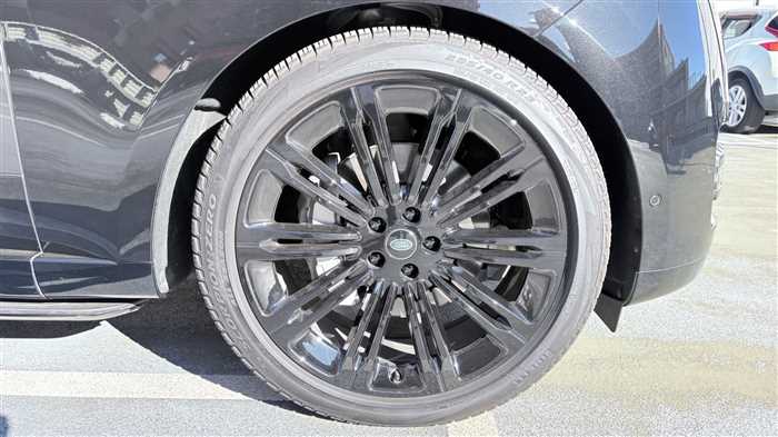 Land Rover Range Rover SE D300 2024 — миниатюра 11