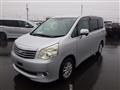 2011 Toyota Noah