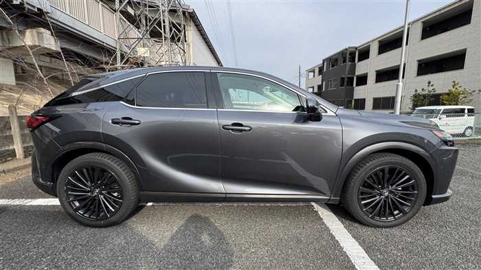 Lexus RX 350h L 4WD 2024 — миниатюра 4