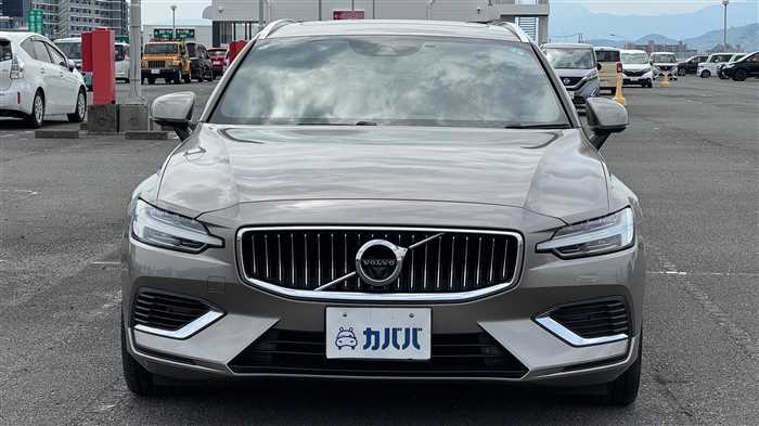 Volvo V60 T6 AWD 2022 — миниатюра 3