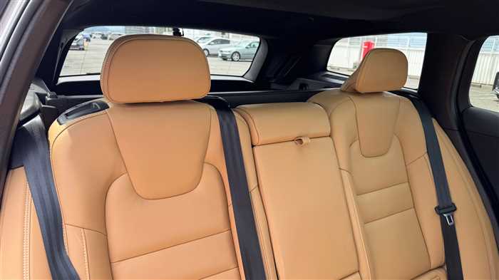 Volvo V60 T6 AWD 2022 — миниатюра 8