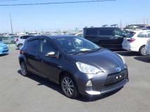 2013 Toyota AQUA