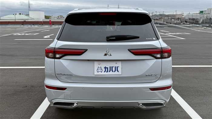 Mitsubishi OUTLANDER PHEV 2024 — фото 5 купить в Москве